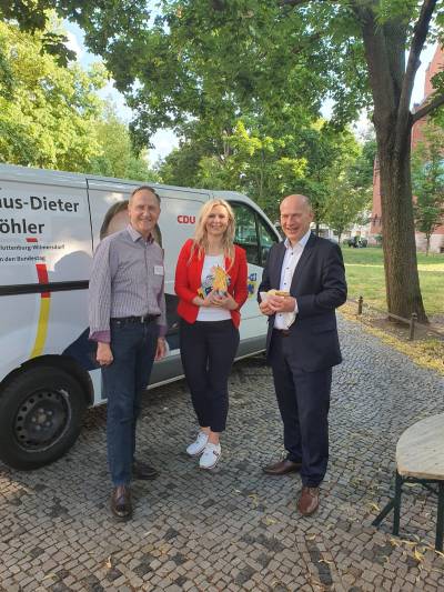 Klaus-Dieter Grhler MdB, Aldona Niemczyk und Spitzenkandidat Kai Wegner MdB