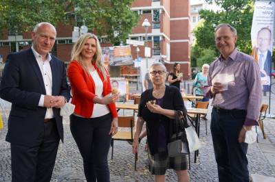 Spitzenkandidat Kai Wegner MdB, Aldona Niemczyk und Klaus-Dieter Grhler MdB, 