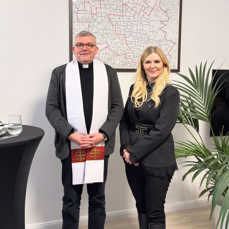 Msgr. Dr. Hansj�rg G�nther und MdA A. Niemczyk 
